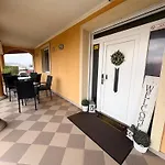Nocleg ze śniadaniem Budapest Airport Almaskert Panzio 4*