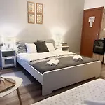 Budapest Airport Almaskert Panzio 4*
