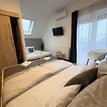 住宿加早餐酒店 Budapest Airport Almaskert Panzio