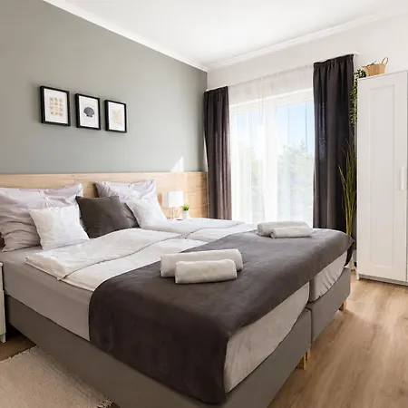 Frühstückspension Budapest Airport Almaskert Panzio 4*