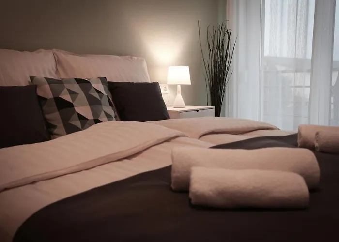 Budapest Airport Almaskert Panzio 4* Vecsés