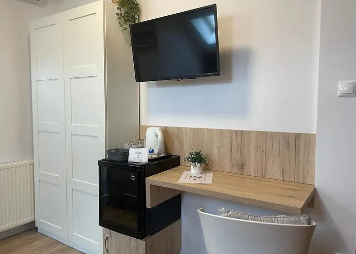 Bed & Breakfast Budapest Airport Almaskert Panzio 4*