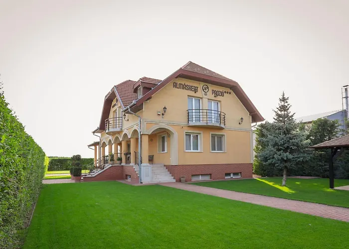 Bed & Breakfast Budapest Airport Almaskert Panzio Vecsés