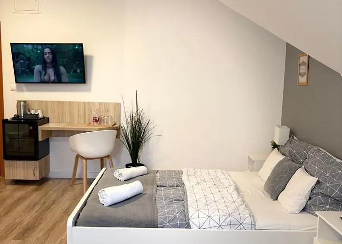 Budapest Airport Almaskert Panzio 4* Vecsés