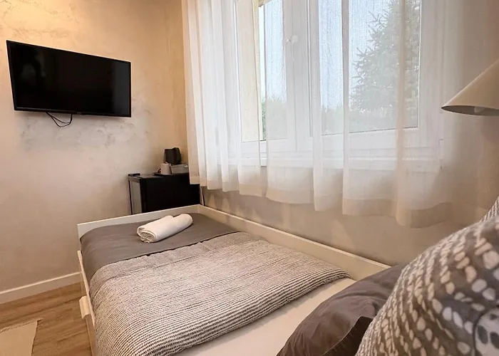 Budapest Airport Almaskert Panzio Bed & Breakfast Vecsés